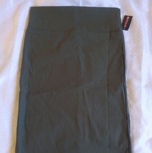 Brand new pencil skirt